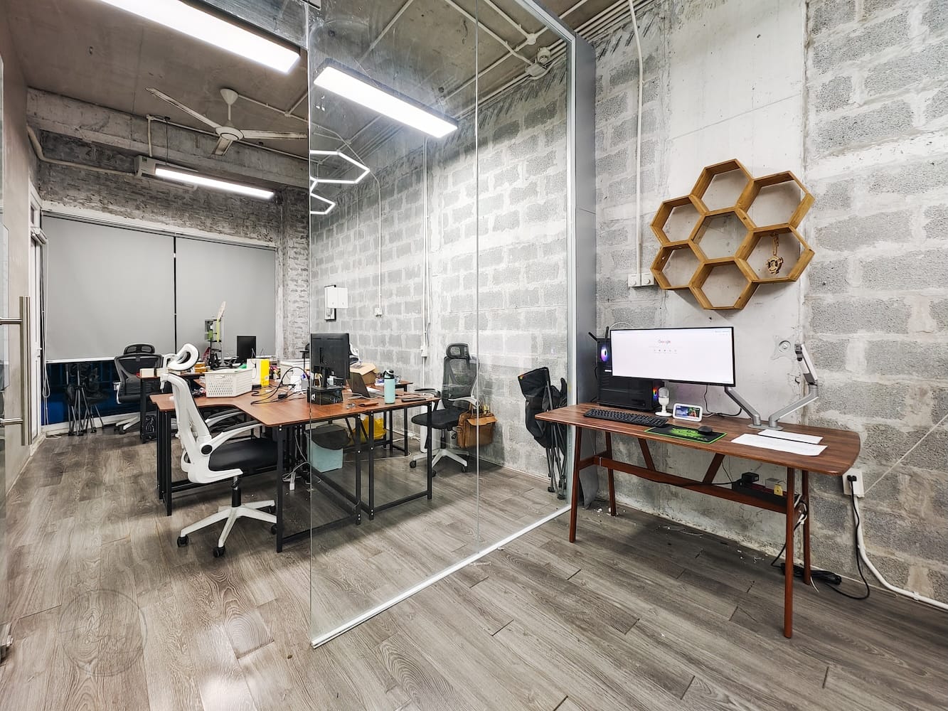 AlphaBits office and teamwork 4